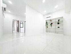Fuyuen Court (D14), Office #521840911